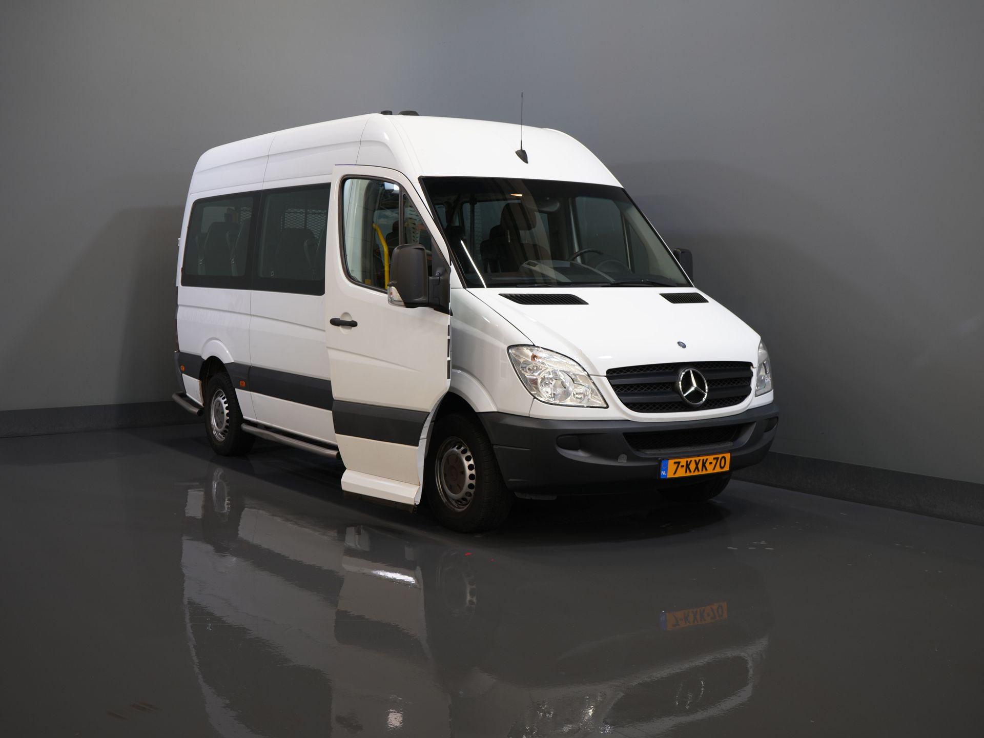 Mercedes-Benz Sprinter Personenvervoer 313 2.2 CDI Aut. L2H2 € 10.648 Incl. BTW EXPORT Combi/ 9 Persoons/ Kombi/ 9P/ Airco/ Rolstoellift/ Electr. deur/