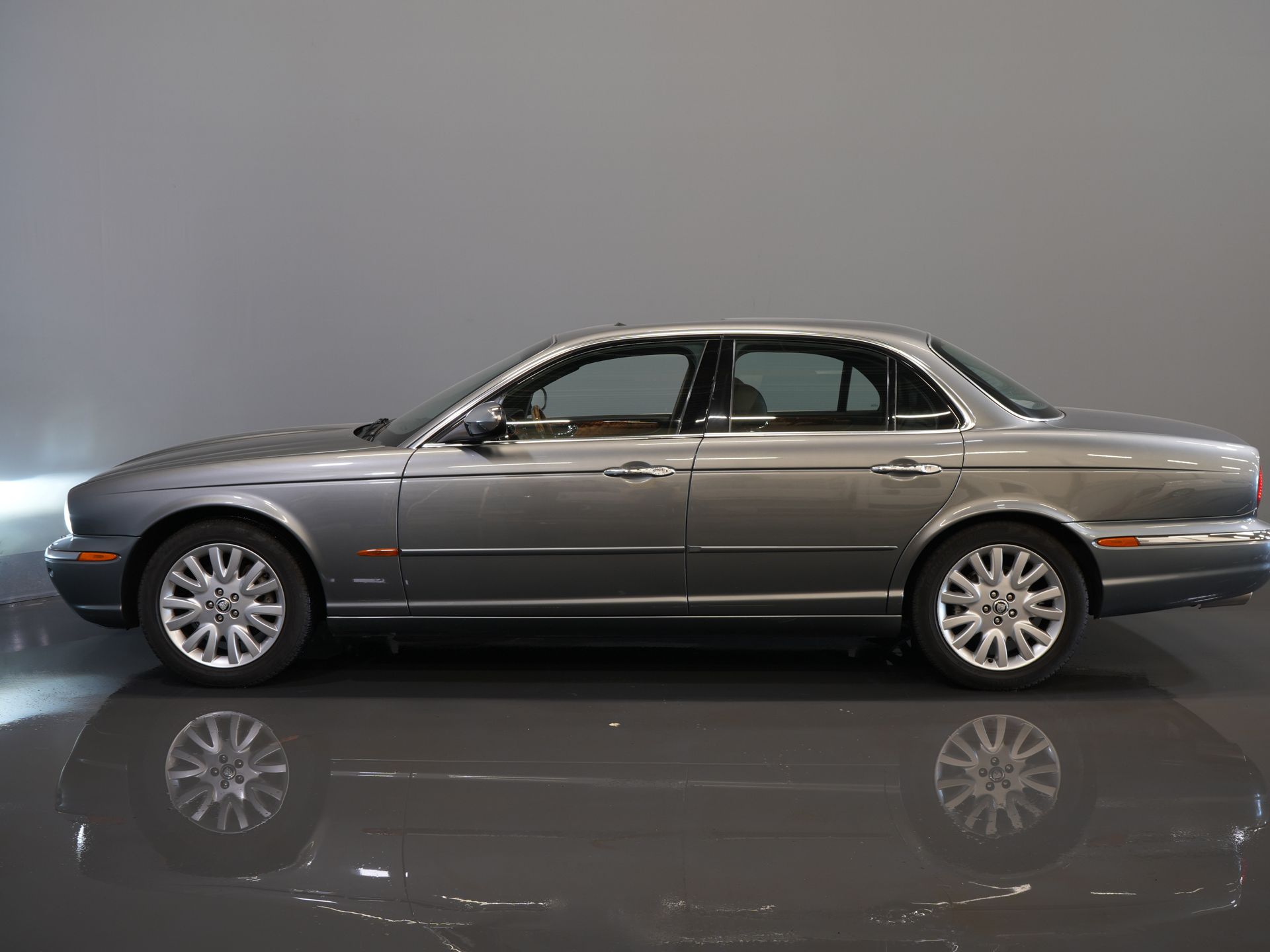 Jaguar XJ Sedan 3.0 V6 Executive Aut. Youngtimer/ Pano/ Leder/ Xenon/ Memory/ Cruise/ Stoelverw.