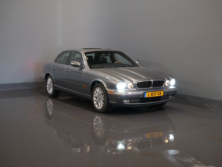 Jaguar XJ Седан 3.0 V6 Executive Aut. Молодіжний/ Пано/ Шкіра/ Ксенон/ Пам'ять/ Круїз/ Сидіння з підігрівом.