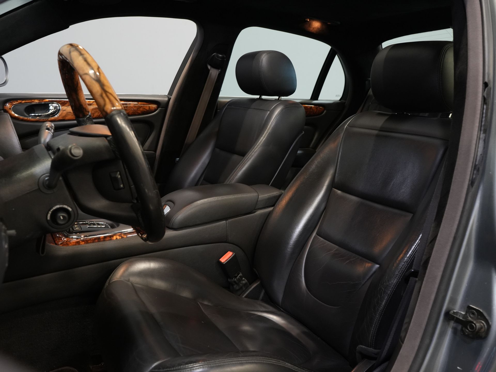 Jaguar XJ Sedan 3.0 V6 Executive Aut. Youngtimer/ Pano/ Leder/ Xenon/ Memory/ Cruise/ Stoelverw.