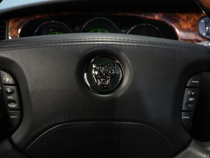 Jaguar XJ Sedan 3.0 V6 Executive Aut. Youngtimer/ Pano/ Leder/ Xenon/ Memory/ Cruise/ Stoelverw.