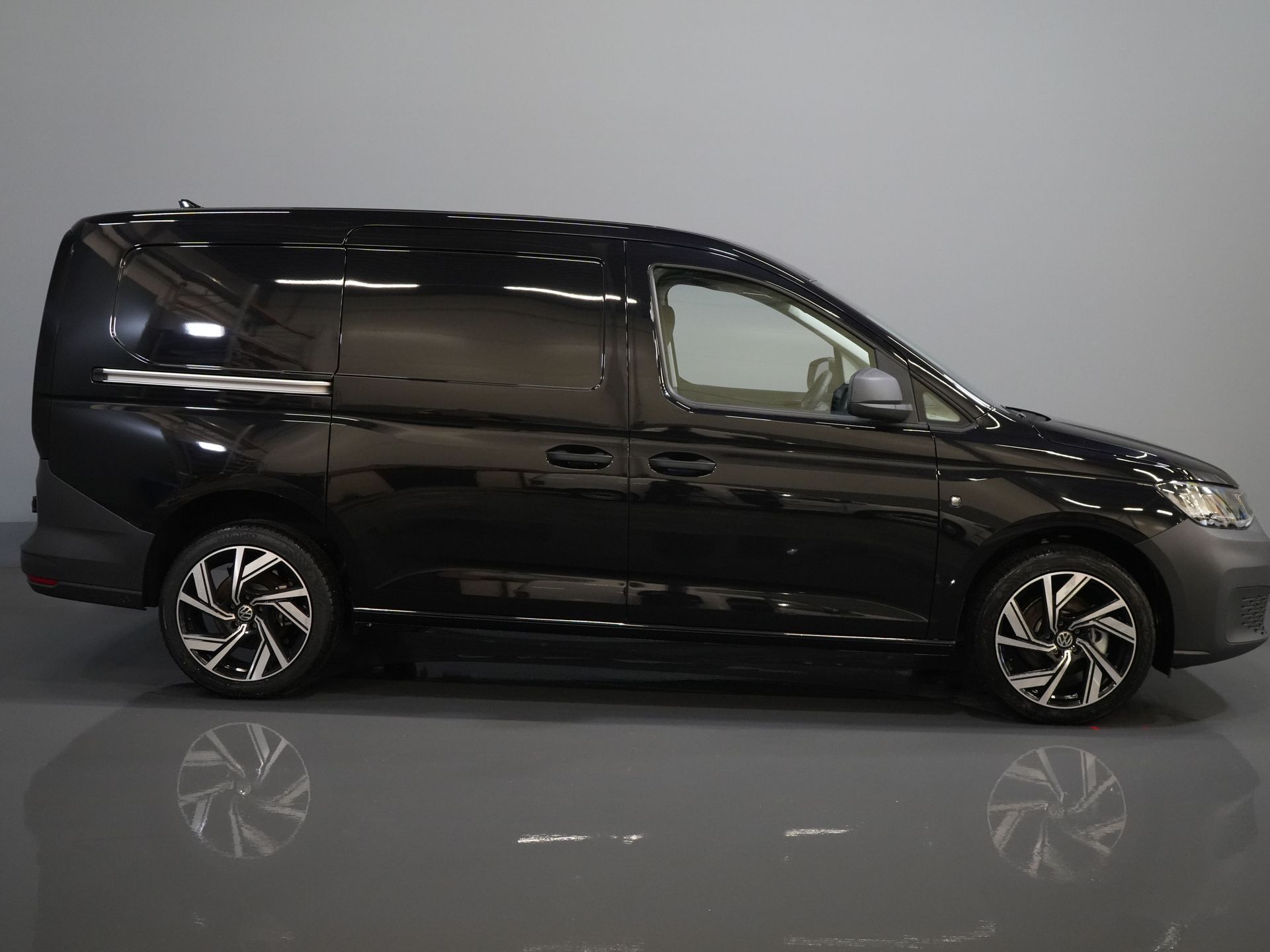 Volkswagen Caddy Cargo Maxi Van 2.0 TDI 125 PS DSG Aut. BPM FREE! Virtuelles Cockpit/ Carplay/ Cruise/ PDC/ Inverter