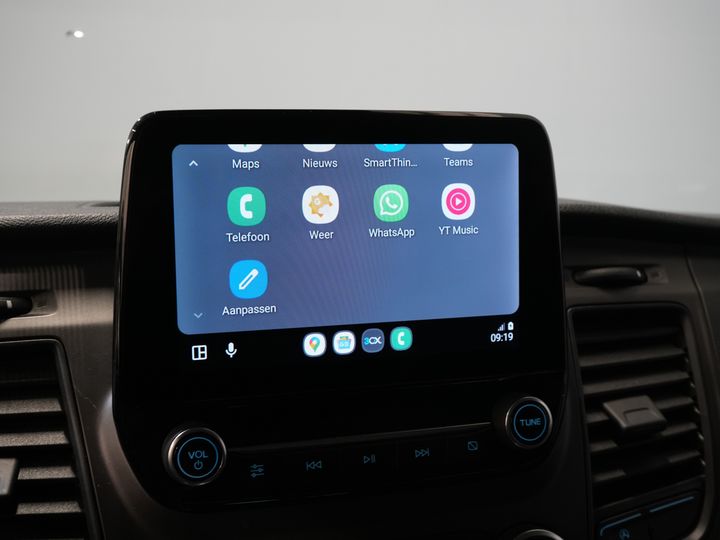 Ford Transit Custom Van 2.0 TDCI 130 CV L2 Carplay/ 2.8t Towingverm./ Seatverw./ Airco/ Navi/ Camera/ Cruise/ PDC