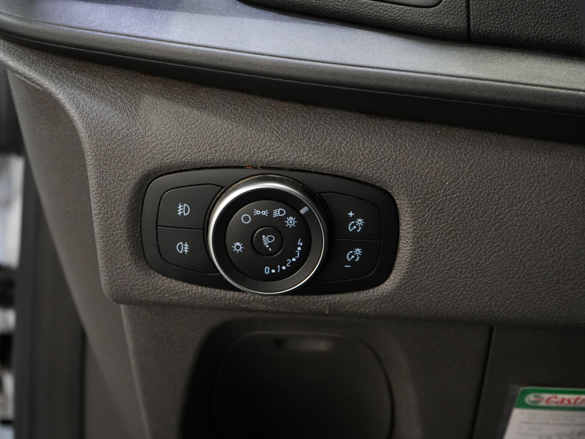 Ford Transit Custom Van 2.0 TDCI 130 CV L2 Carplay/ 2.8t Towingverm./ Seatverw./ Airco/ Navi/ Camera/ Cruise/ PDC