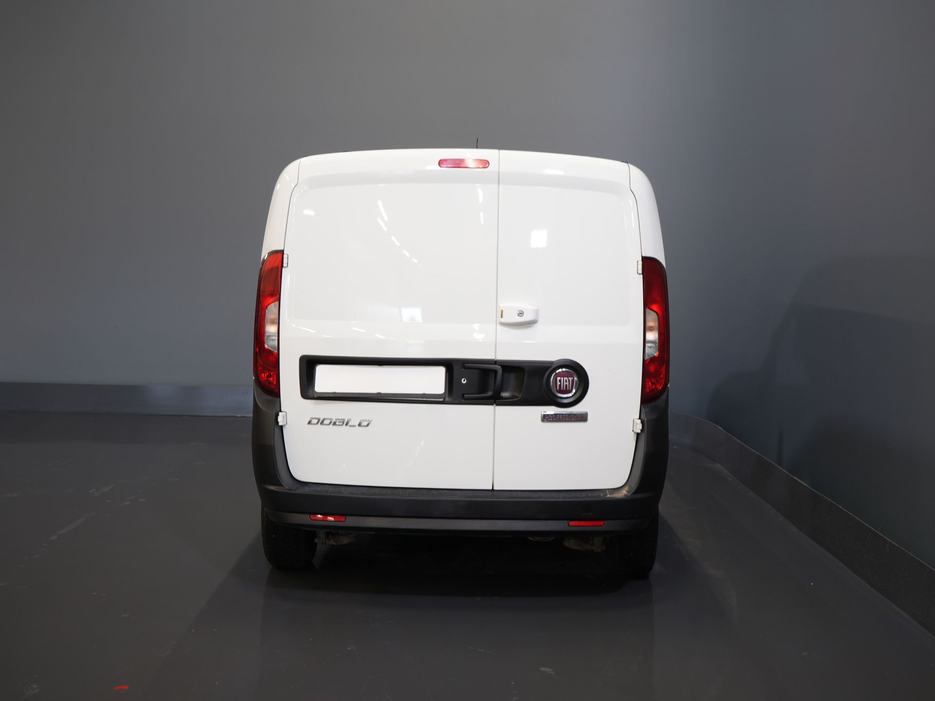 Fiat Dobló Cargo Bestelbus 1.3 MJ BPM VRIJ! (DEMO) NL Auto/ Airco/ Bluetooth/ Betimmering/ Trekhaak