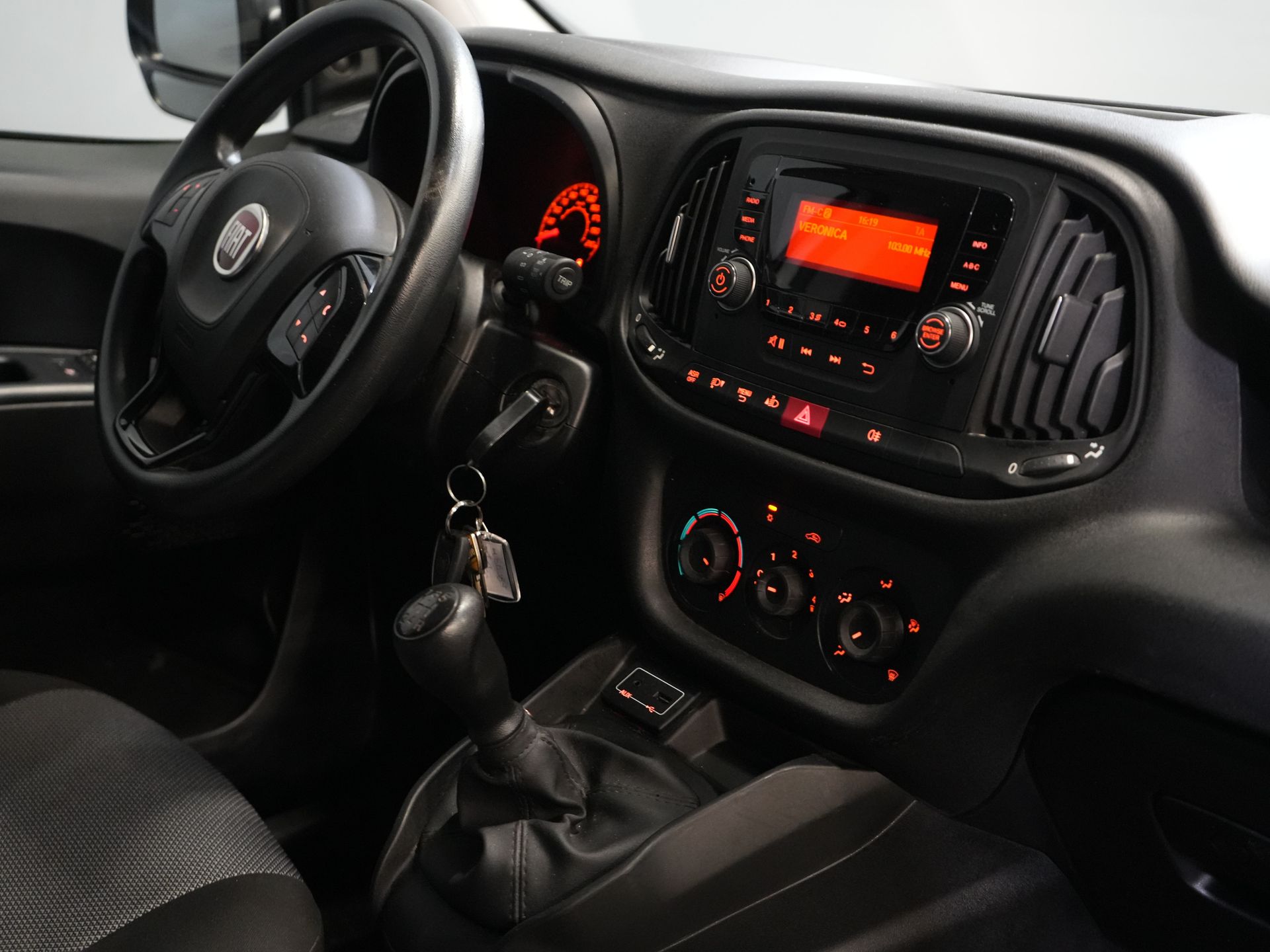 Fiat Dobló Cargo Bestelbus 1.3 MJ BPM VRIJ! (DEMO) NL Auto/ Airco/ Bluetooth/ Betimmering/ Trekhaak