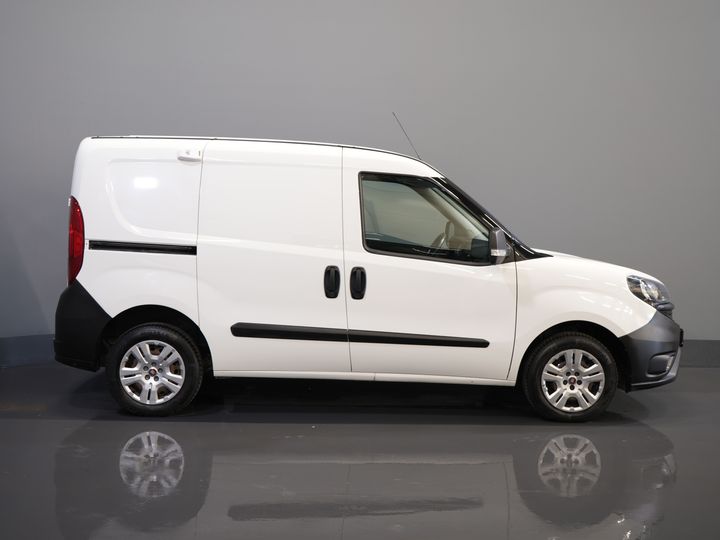 Fiat Dobló Cargo Bestelbus 1.3 MJ BPM VRIJ! (DEMO) NL Auto/ Airco/ Bluetooth/ Betimmering/ Trekhaak