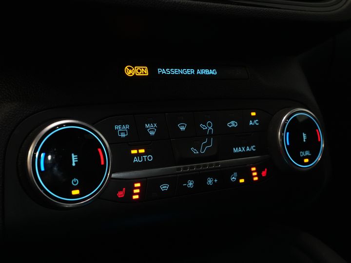 Ford Kuga SUV 2.5 PHEV 225 pk ST-Line LED/ Head-Up/ Adapt.cruise/ Standkachel/ Keyless/ Elek.klep/ Stoelverw/ Stuurverw./ Carplay/ Navi/ Clima
