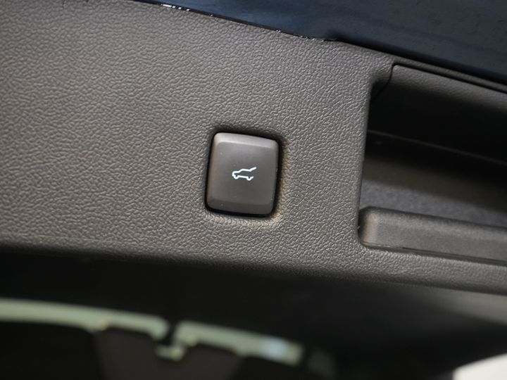 Ford Kuga SUV 2.5 PHEV 225 pk ST-Line LED/ Head-Up/ Adapt.cruise/ Standkachel/ Keyless/ Elek.klep/ Stoelverw/ Stuurverw./ Carplay/ Navi/ Clima
