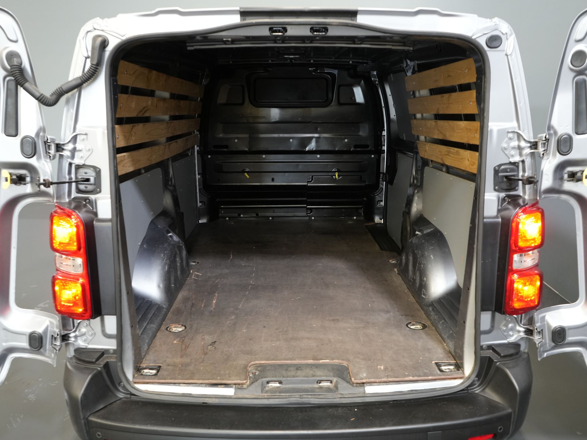 Peugeot Expert Van (Fiat Scudo) 2.0 MJ 145 ch L3 BPM GRATUIT ! Adapt.Cruise/ Climat/ Keyless/ Carplay/ Caméra/ PDC