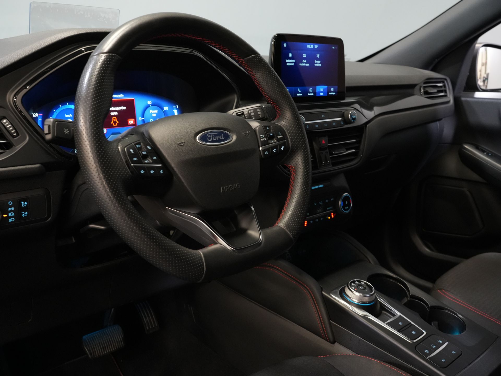 Ford Kuga SUV 2.5 PHEV 225 pk ST-Line LED/ Head-Up/ Adapt.cruise/ Keyless/ Elek.klep/ Stoelverw/ Stuurverw./ Carplay/ Navi/ Climate/ PDC