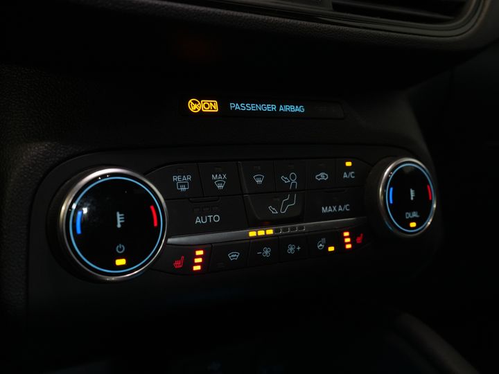 Ford Kuga SUV 2.5 PHEV 225 pk ST-Line LED/ Head-Up/ Adapt.cruise/ Keyless/ Elek.klep/ Stoelverw/ Stuurverw./ Carplay/ Navi/ Climate/ PDC