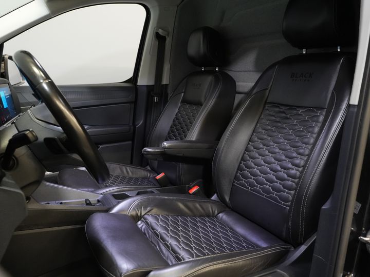 Volkswagen Caddy Cargo Maxi Van 2.0 TDI 125 KM DSG Aut. Black Edition LED/ Spoiler/ Warga przednia/ 18'' LMV/ Adapt.Cruise/ Ogrzewanie podłogowe/ Seatverw./ Skóra/ Carplay/ N