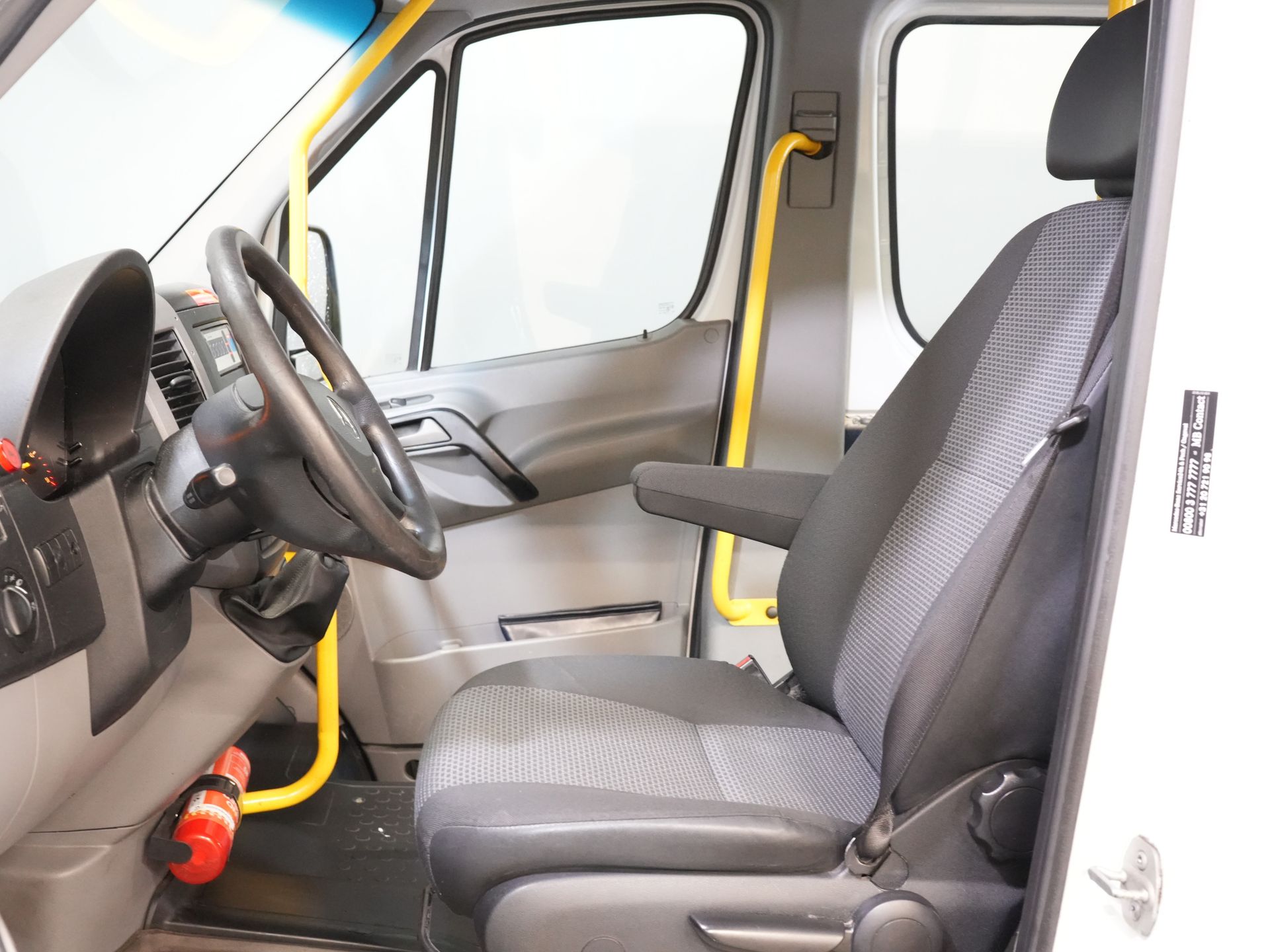 Mercedes-Benz Sprinter Personenvervoer 313 2.2 CDI L2H2 €9.922 Incl. BTW BPM VRIJ! EXPORT Combi/ 9 Persoons/ Kombi/ 9P/ Airco/ Rolstoellift