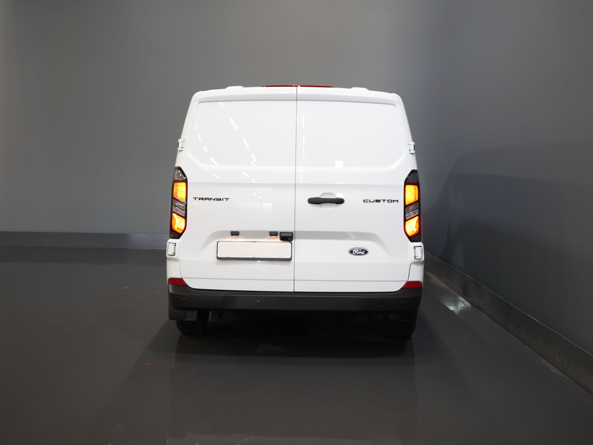Ford Transit Custom Van 2.0 TDCI 136 CV Aut. L2 Trend BPM GRATIS! LED/ Carplay/ Telecamera/ Clima/ PDC/ Crociera