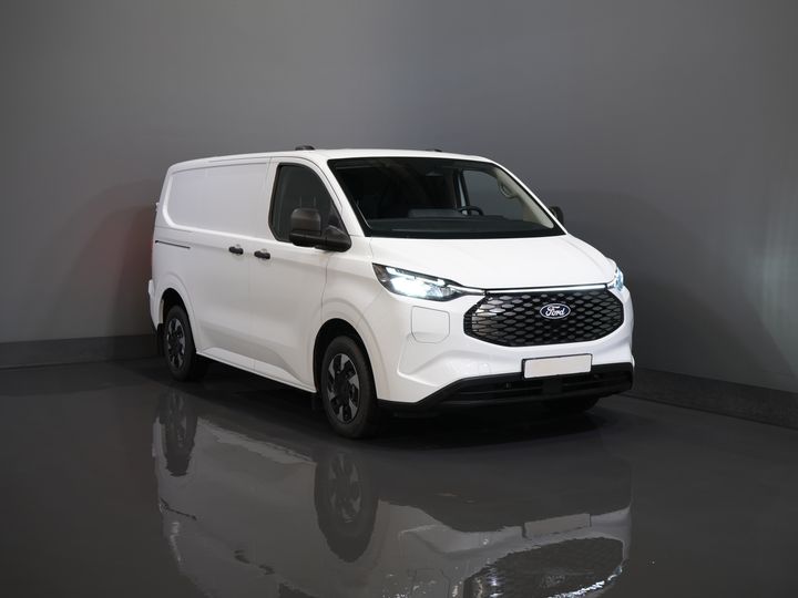 Ford E-Transit Custom Van Trend 65 kWh 330 km WLTP 218 CV Garantía hasta 2027/ LED/ Calefacción de pie/ Cargador rápido/ 2,3t Equipo de remolque/ Calefacción de asiento/ Carplay/ Climatización/ Ca