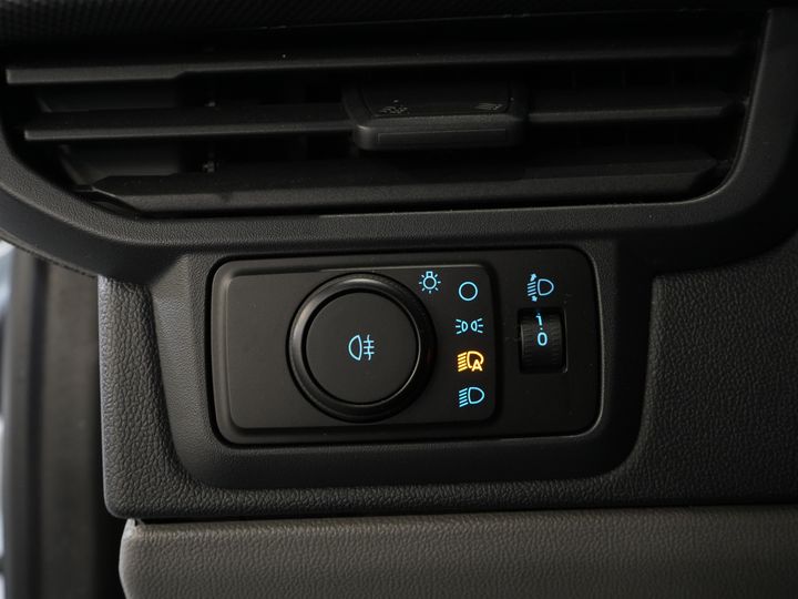 Ford E-Transit Custom Van Trend 65 кВт/год 330 км пробігу 218 к.с. Гарантія до 2027 р. / Світлодіоди / Підігрів підставки / Швидка зарядка / 2.3т тягово-зчіпний пристрій / Підігрів сидінь / Carplay / Клімат-контроль / Ка
