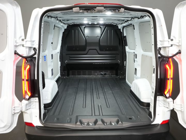 Ford E-Transit Custom Van Trend 65 кВт/год 330 км пробігу 218 к.с. Гарантія до 2027 р. / Світлодіоди / Підігрів підставки / Швидка зарядка / 2.3т тягово-зчіпний пристрій / Підігрів сидінь / Carplay / Клімат-контроль / Ка