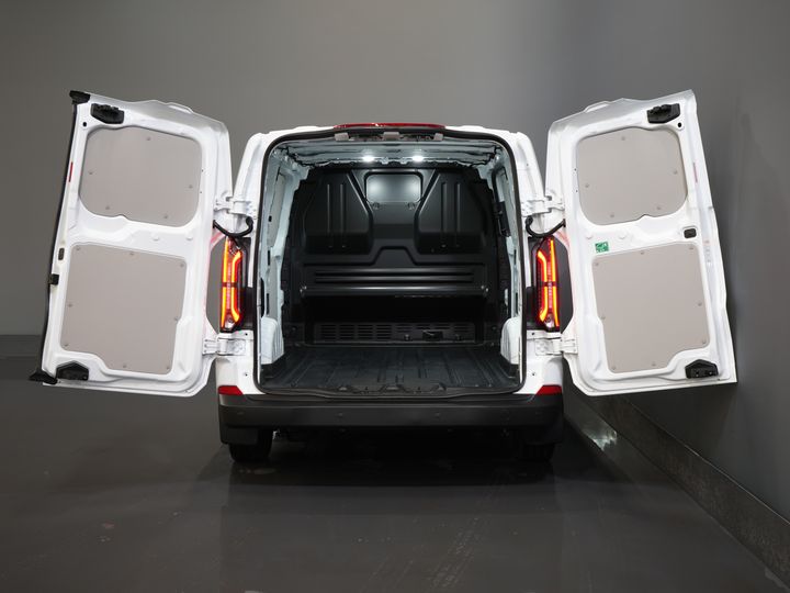 Ford E-Transit Custom Van Trend 65 кВт/год 330 км пробігу 218 к.с. Гарантія до 2027 р. / Світлодіоди / Підігрів підставки / Швидка зарядка / 2.3т тягово-зчіпний пристрій / Підігрів сидінь / Carplay / Клімат-контроль / Ка
