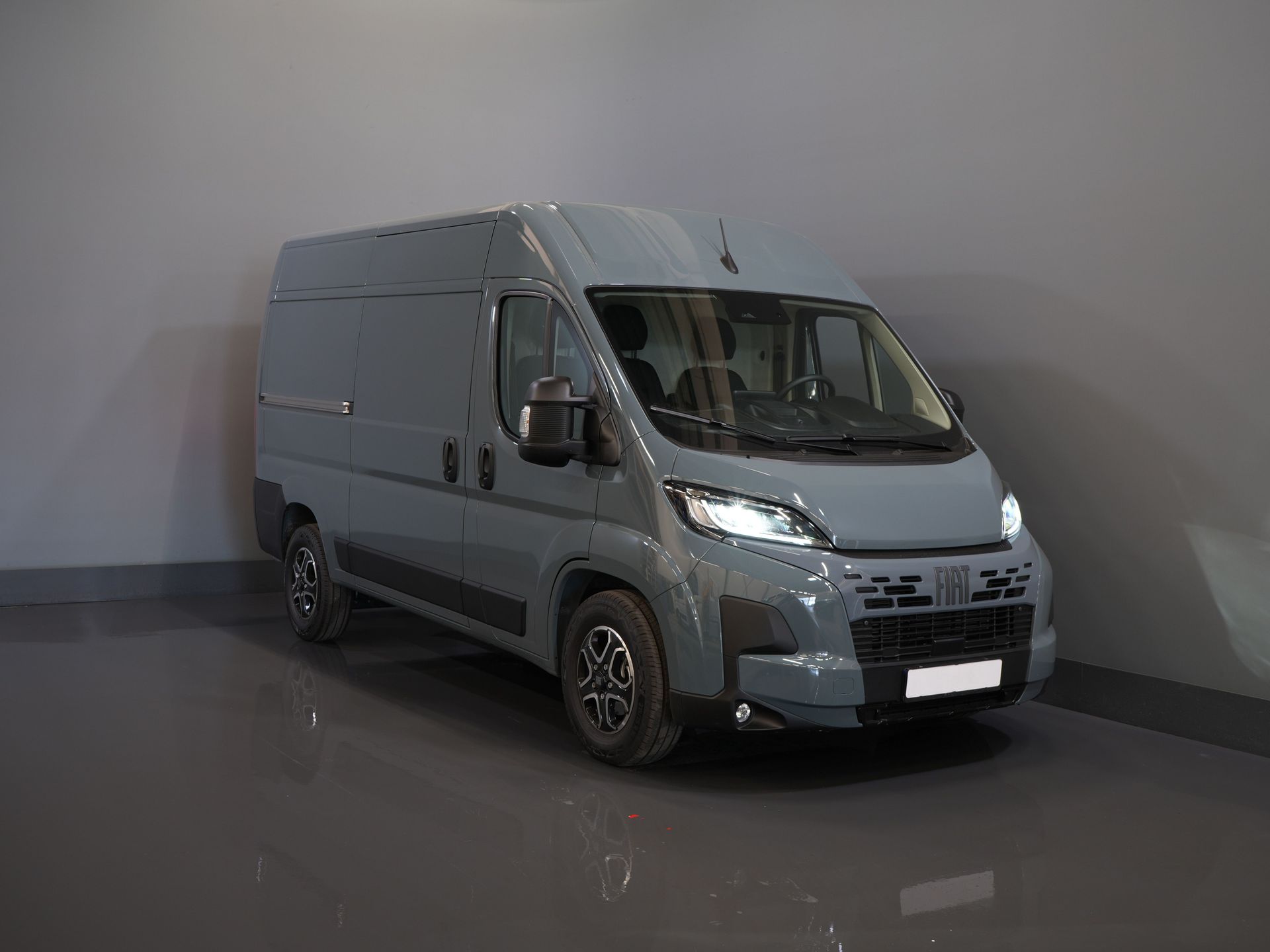 Citroën Jumper Bestelbus (Fiat Ducato) 2.2 MJ 140 pk Aut. ZF L2H2 BPM VRIJ! LED/ Carplay/ LMV/ Climate/ Navi/ Camera/ Cruise