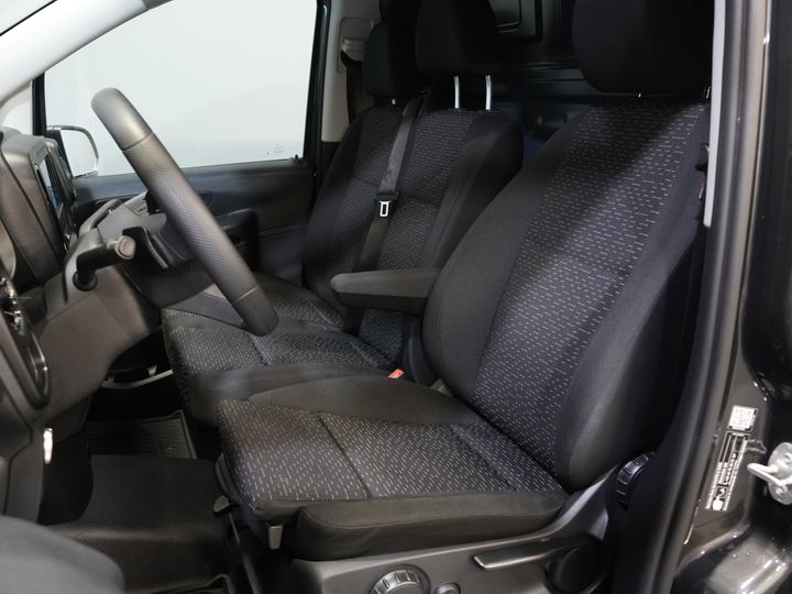 Mercedes-Benz Vito Van 119 CDI Aut. L2 LED/ 2.5t Towing capacity/ 270Gr. Doors/ Seat heating/ Carplay/ Camera/ Tow bar/ Cruise control/ PDC/ DAB