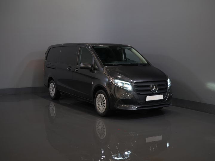 Mercedes-Benz Vito Furgone 119 CDI Aut. L2 LED/ 2,5 t Capacità di traino/ 270 gr. Porte/ Sedili riscaldati/ Carplay/ Telecamera/ Gancio di traino/ Cruise control/ PDC/ DAB