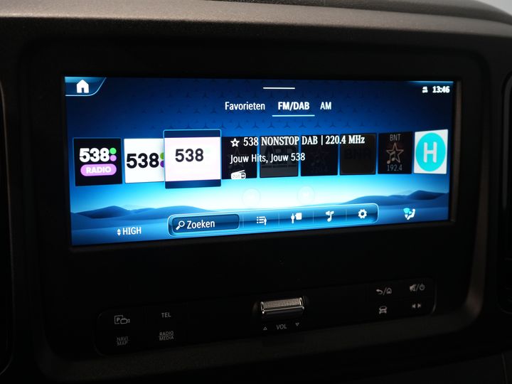 Mercedes-Benz Vito Van 119 CDI Aut. L2 LED/ 2.5t Towing capacity/ 270Gr. Doors/ Seat heating/ Carplay/ Camera/ Tow bar/ Cruise control/ PDC/ DAB