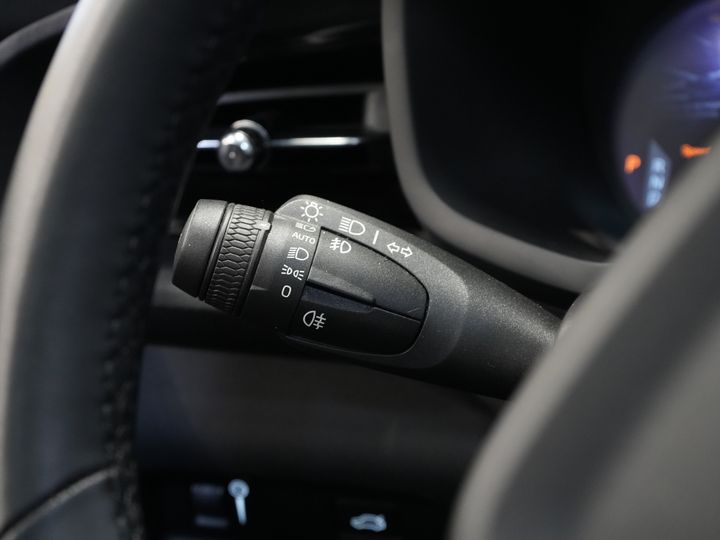 Polestar 2 Sedan Long Range 78 kWh 551 WLTP LED/ Адаптивний круїз-контроль/ Панорамний дах/ Підігрів керма/ Підігрів сидінь/ Пам'ять/ Навігація/ Carplay/ Клімат-контроль/ Камера/ 20'' LMV