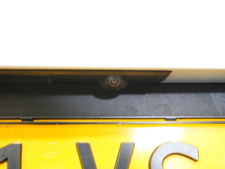 Polestar 2 Sedan Long Range 78 kWh 551 WLTP LED/ Адаптивний круїз-контроль/ Панорамний дах/ Підігрів керма/ Підігрів сидінь/ Пам'ять/ Навігація/ Carplay/ Клімат-контроль/ Камера/ 20'' LMV