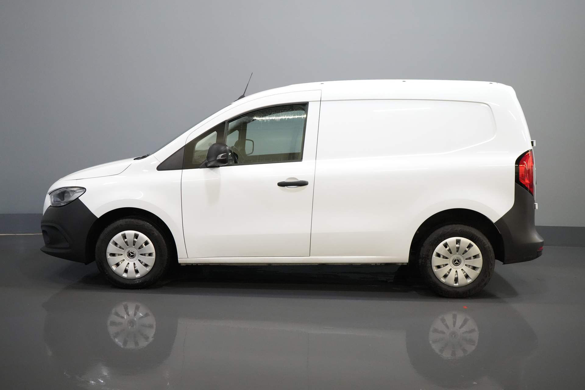 Mercedes-Benz Citan Van DEMO 110 CDI 100 к.с. LMV/ MBUX/ Carplay/ Cruise/ Camera/ Seatverw.