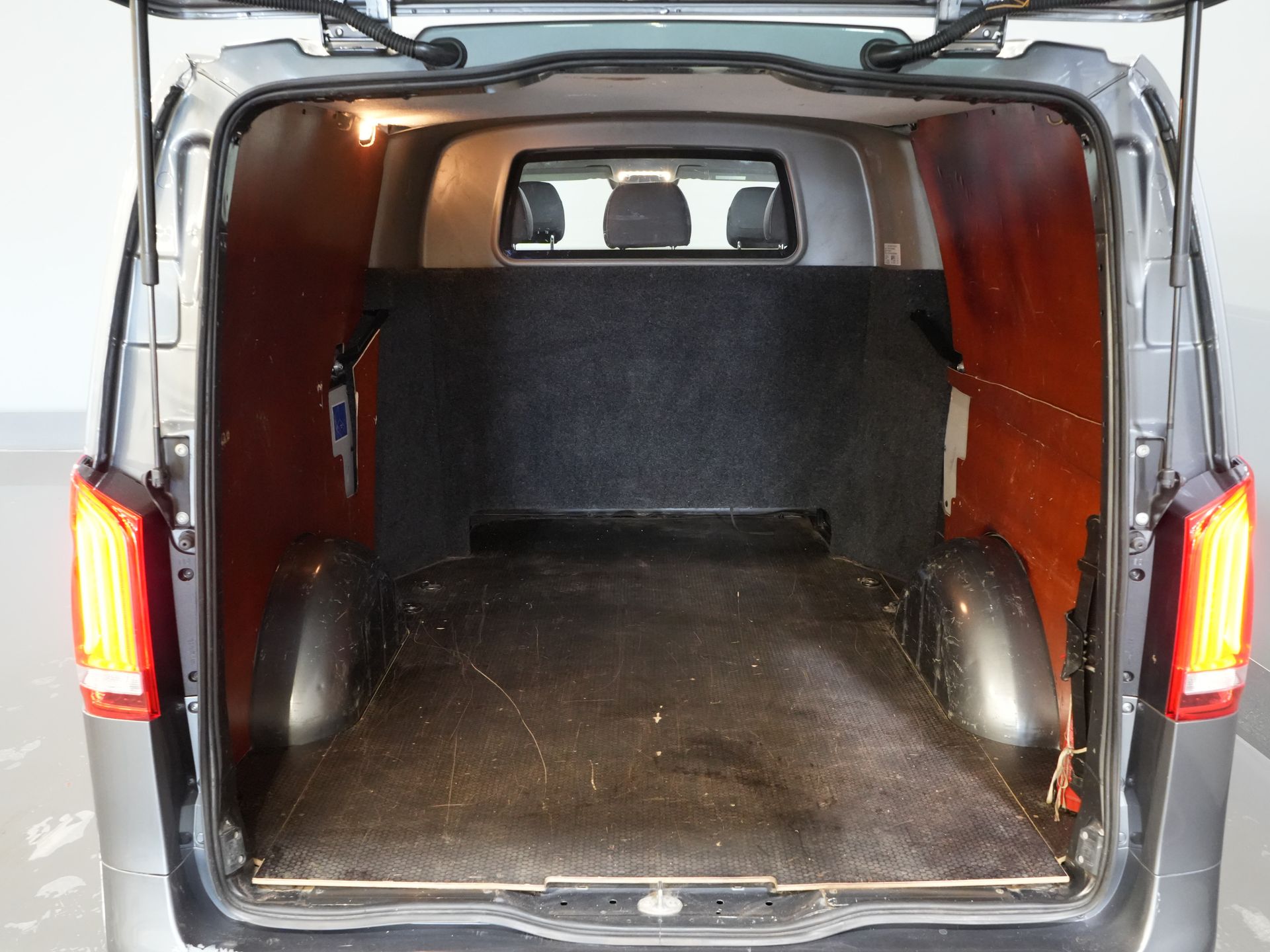 Mercedes-Benz Vito Bestelbus 114 CDI Aut. L3 XL DC Dubbele Cabine BPM VRIJ! LED/ Climate/ Navi/ Carplay/ Camera/ PDC/ Cruise