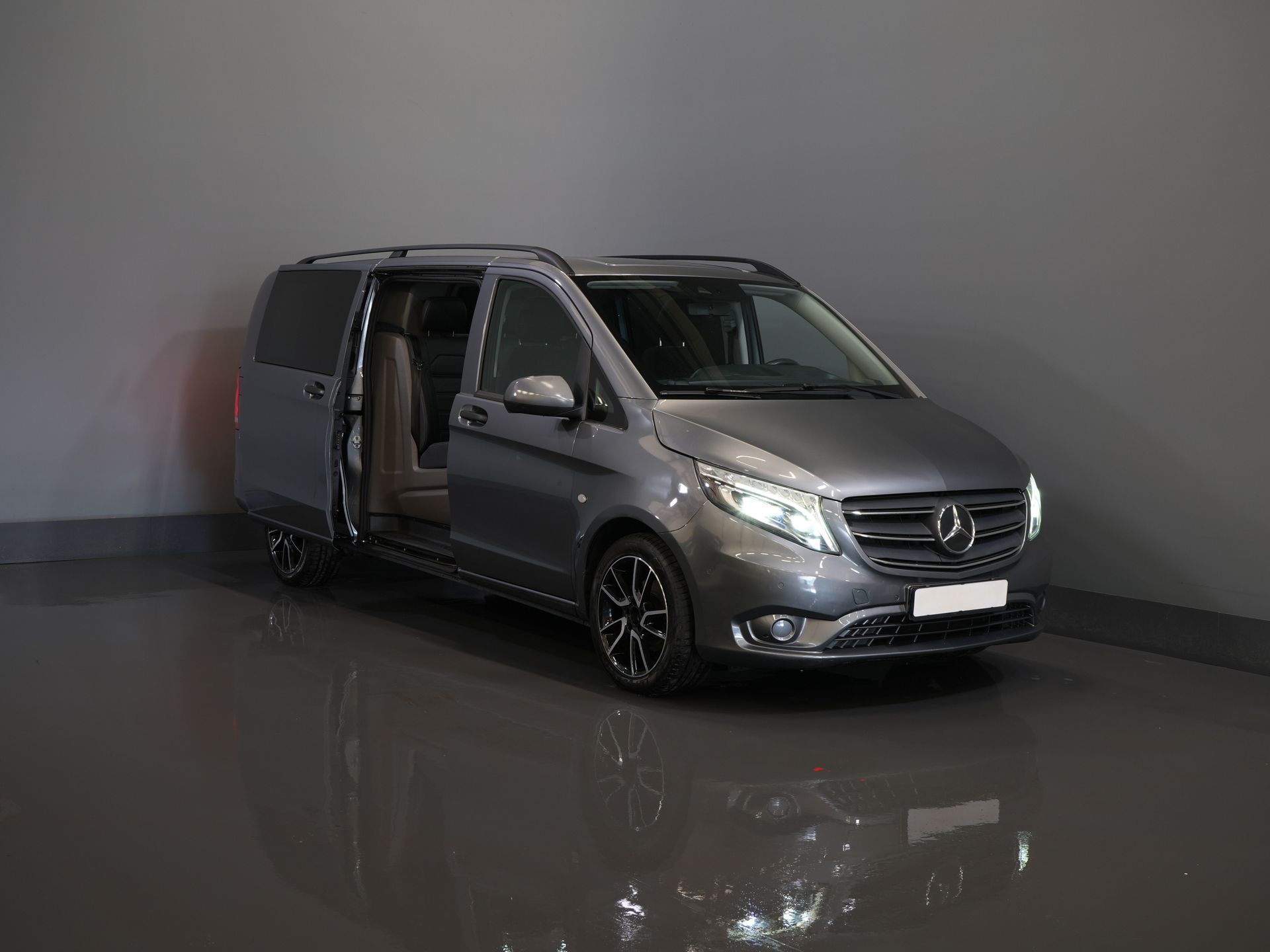 Mercedes-Benz Vito Van 114 CDI Aut. L3 XL DC Double Cab BPM БЕЗКОШТОВНО! LED/ Клімат/ LMV/ Navi/ Carplay/ Камера/ PDC/ Круїз