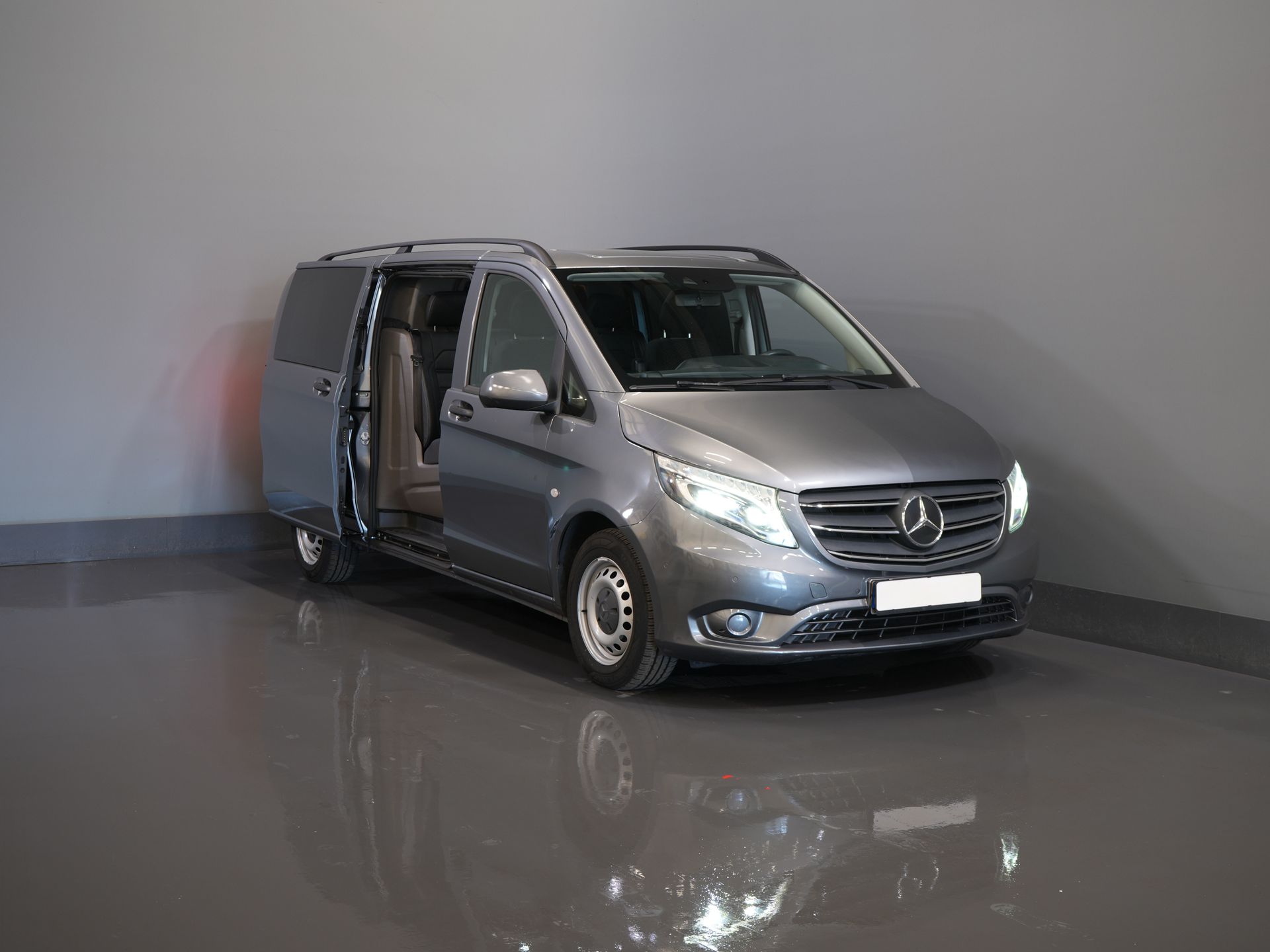 Mercedes-Benz Vito Bestelbus 114 CDI Aut. L3 XL DC Dubbele Cabine BPM VRIJ! LED/ Climate/ Navi/ Carplay/ Camera/ PDC/ Cruise