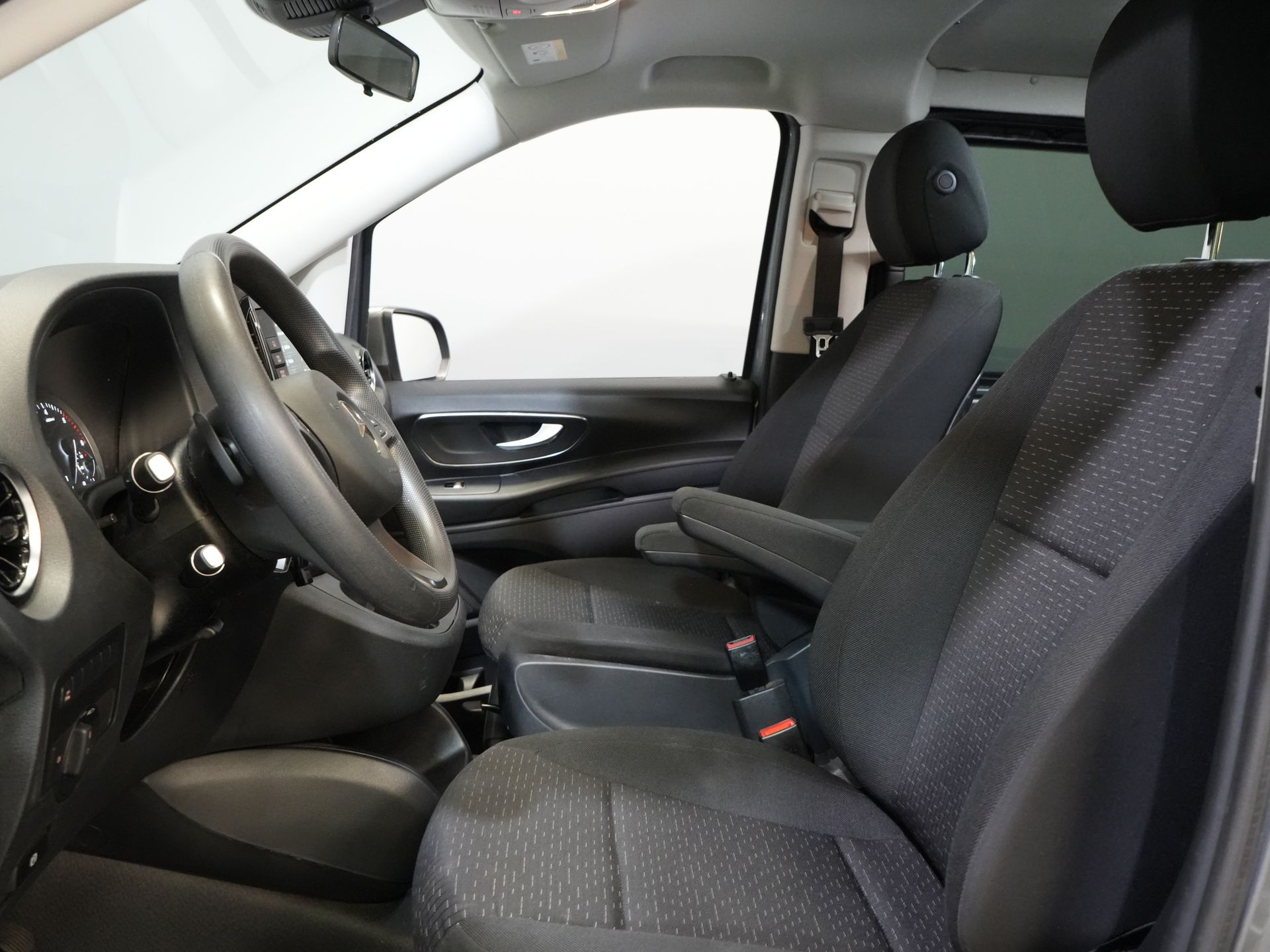 Mercedes-Benz Vito Bestelbus 114 CDI Aut. L3 XL DC Dubbele Cabine BPM VRIJ! LED/ Climate/ Navi/ Carplay/ Camera/ PDC/ Cruise