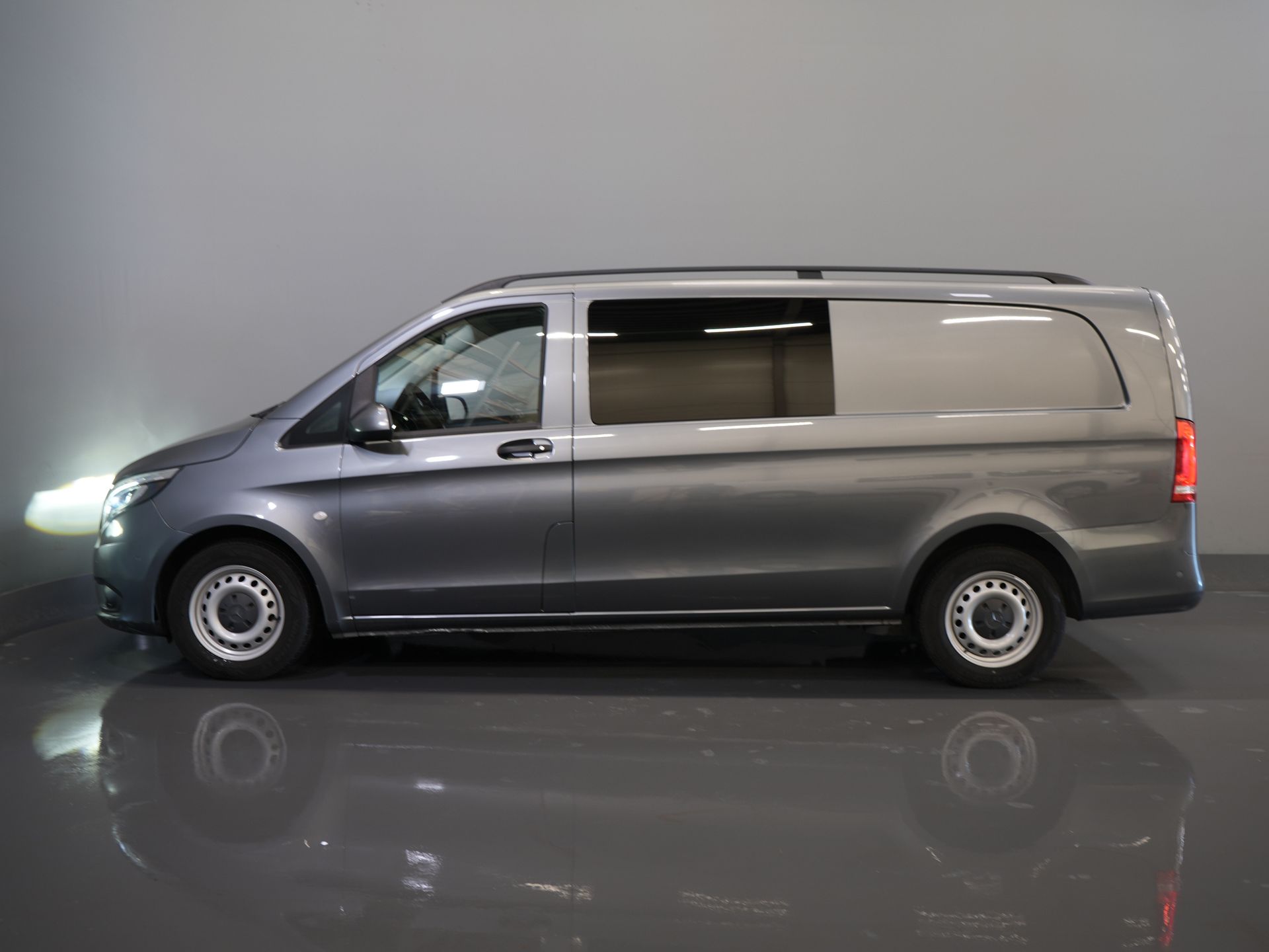 Mercedes-Benz Vito Bestelbus 114 CDI Aut. L3 XL DC Dubbele Cabine BPM VRIJ! LED/ Climate/ Navi/ Carplay/ Camera/ PDC/ Cruise
