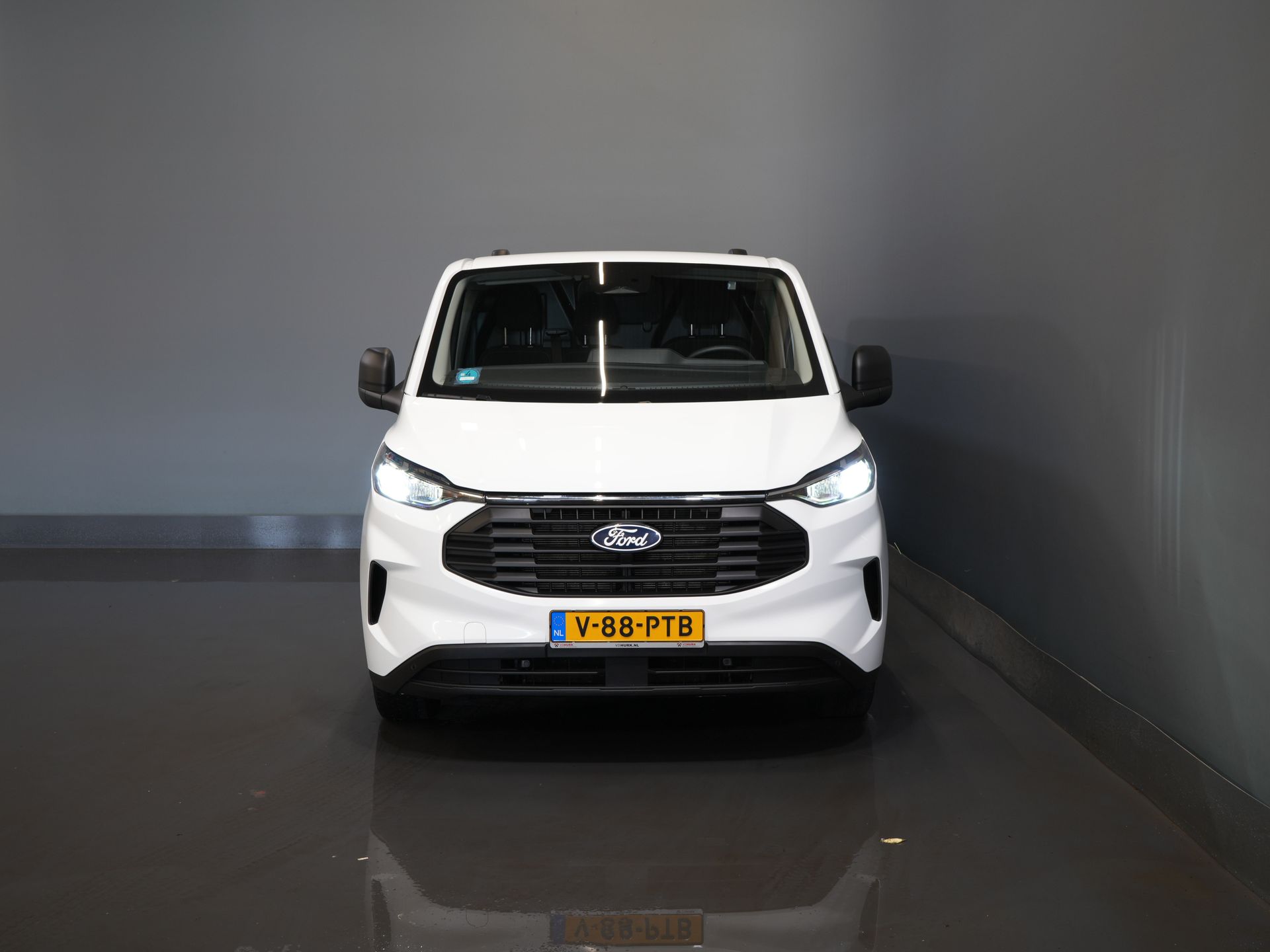 Ford Transit Custom Bestelbus 2.0 TDCI L2 Trend LED/ Carplay/ Camera/ Climate/ PDC/ Cruise/ DAB