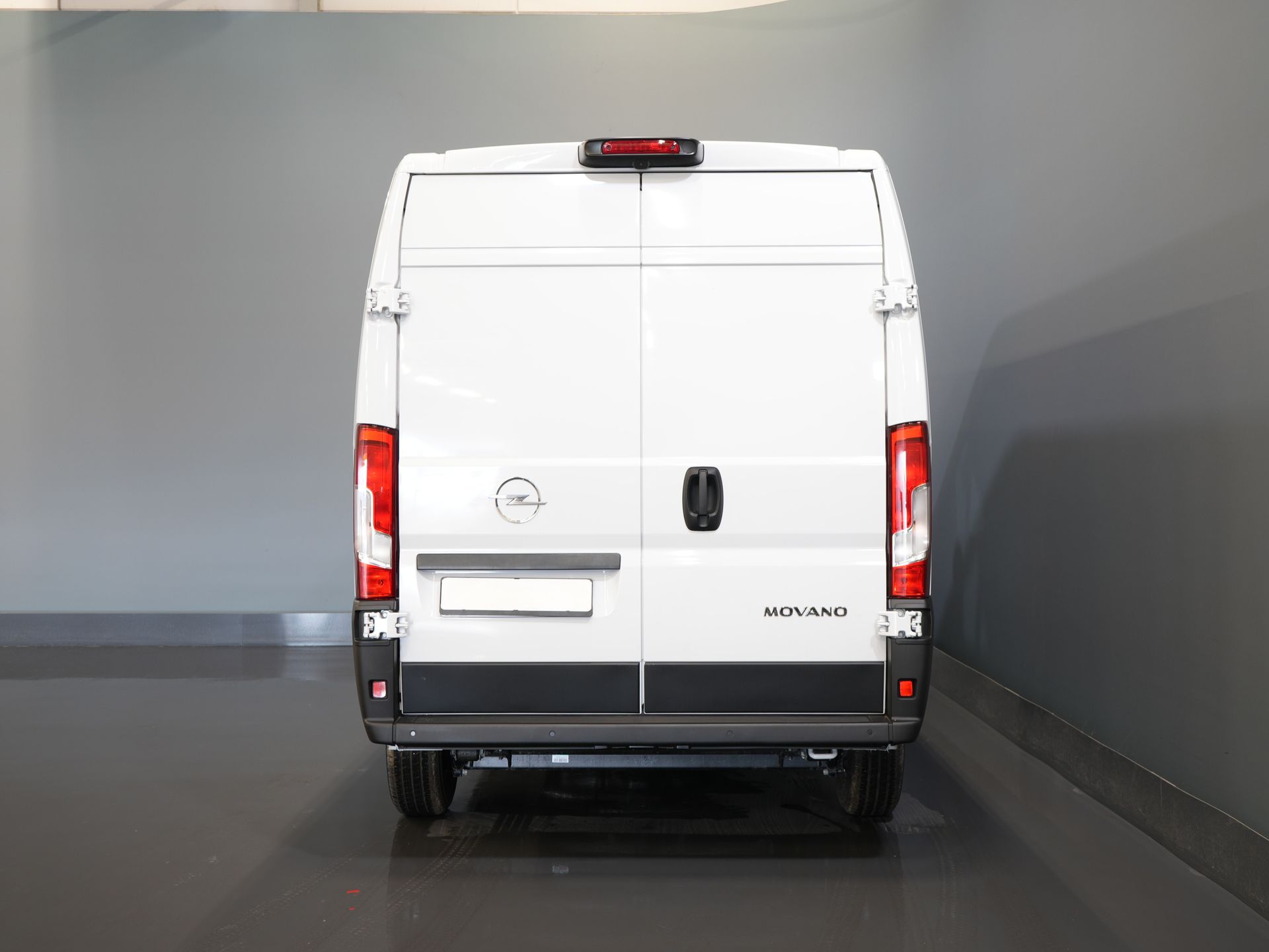 Opel Movano Bestelbus 35 2.2 CDTI 140 pk Aut. ZF L2H2 BPM VRIJ! Virtual Cockpit/ Carplay/ Climate/ 270Gr. Deuren/ Navi/ Camera/ Cruise/ PDC/ DAB
