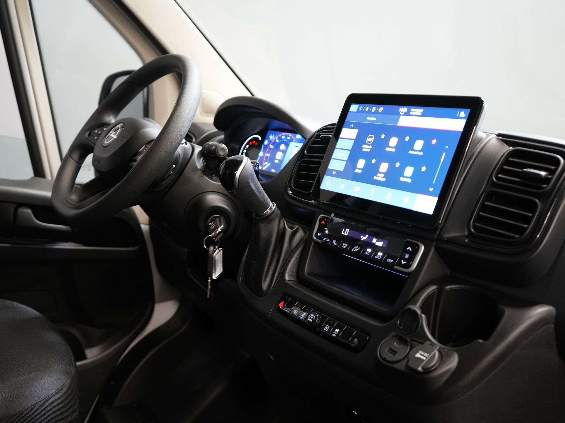 Opel Movano Bestelbus 35 2.2 CDTI 140 pk Aut. ZF L2H2 BPM VRIJ! Virtual Cockpit/ Carplay/ Climate/ 270Gr. Deuren/ Navi/ Camera/ Cruise/ PDC/ DAB