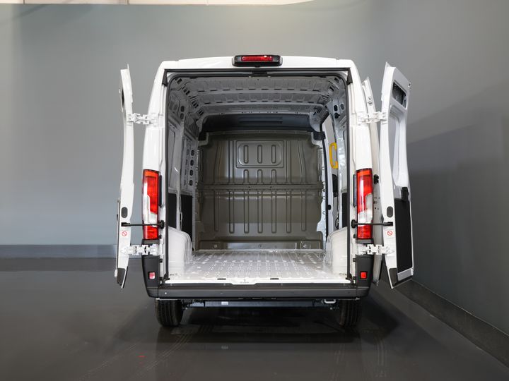 Opel Movano Bestelbus 35 2.2 CDTI 140 pk Aut. ZF L2H2 BPM VRIJ! Virtual Cockpit/ Carplay/ Climate/ 270Gr. Deuren/ Navi/ Camera/ Cruise/ PDC/ DAB