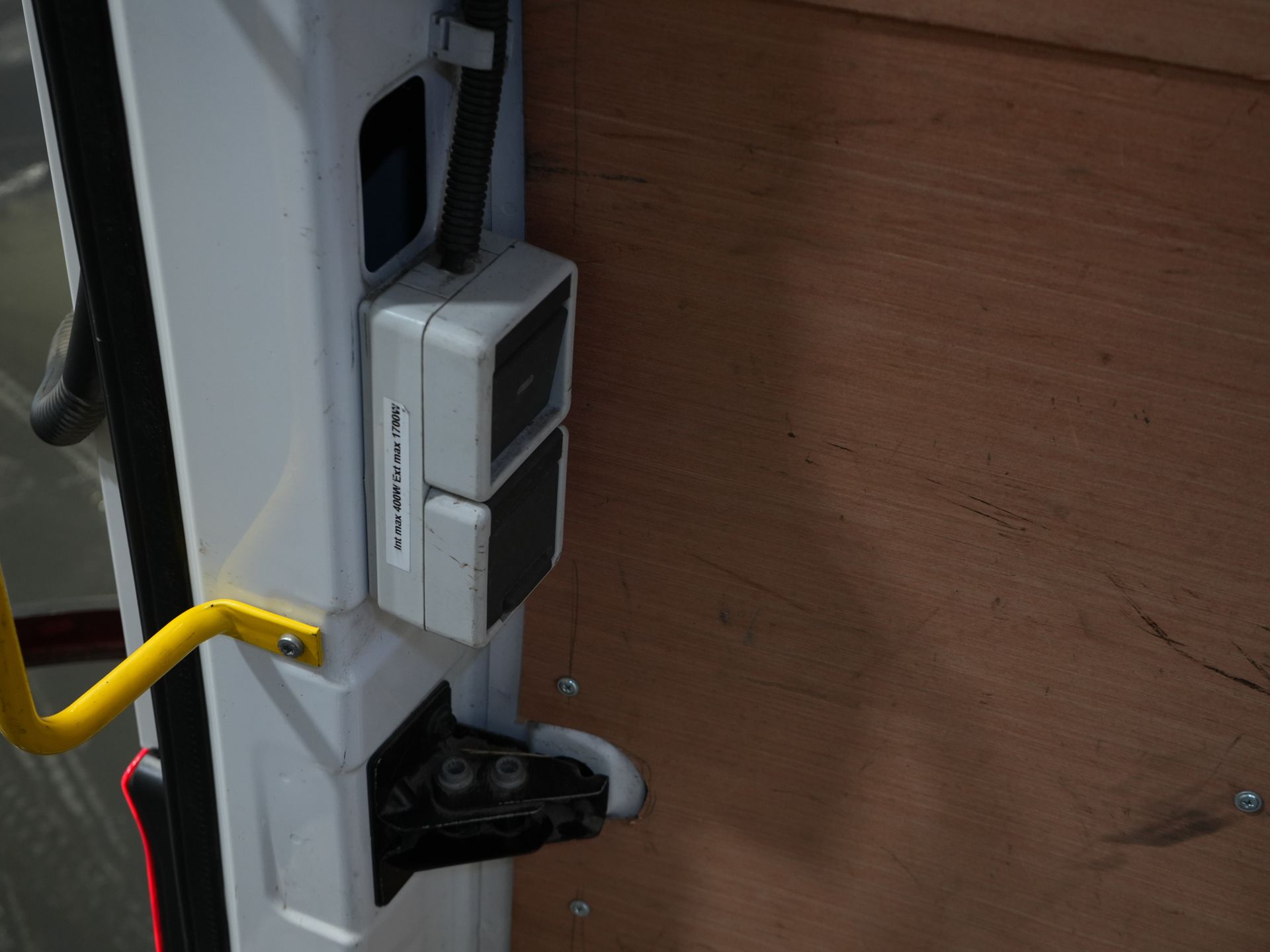 Volkswagen Crafter Van 2.0 TDI 180 ch L3H3 270Gr. Portes/ Sièges Gev. Sièges/ Galerie de toit/ Chauffage au sol/ Carplay/ Croisière/ Crochet d'attelage