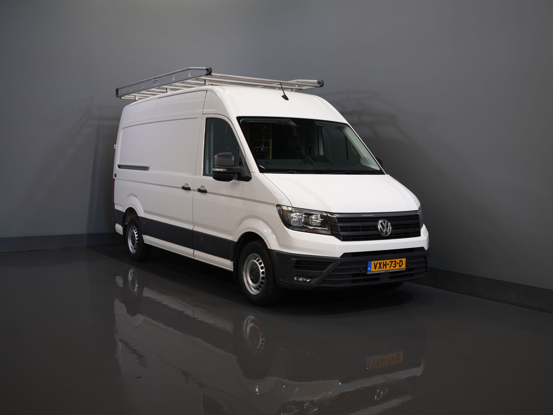 Volkswagen Crafter Van 2.0 TDI 180 ch L3H3 270Gr. Portes/ Sièges Gev. Sièges/ Galerie de toit/ Chauffage au sol/ Carplay/ Croisière/ Crochet d'attelage