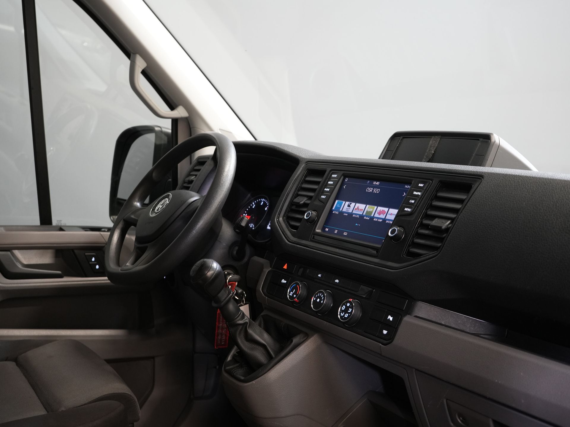 Volkswagen Crafter Van 2.0 TDI 180 ch L3H3 270Gr. Portes/ Sièges Gev. Sièges/ Galerie de toit/ Chauffage au sol/ Carplay/ Croisière/ Crochet d'attelage