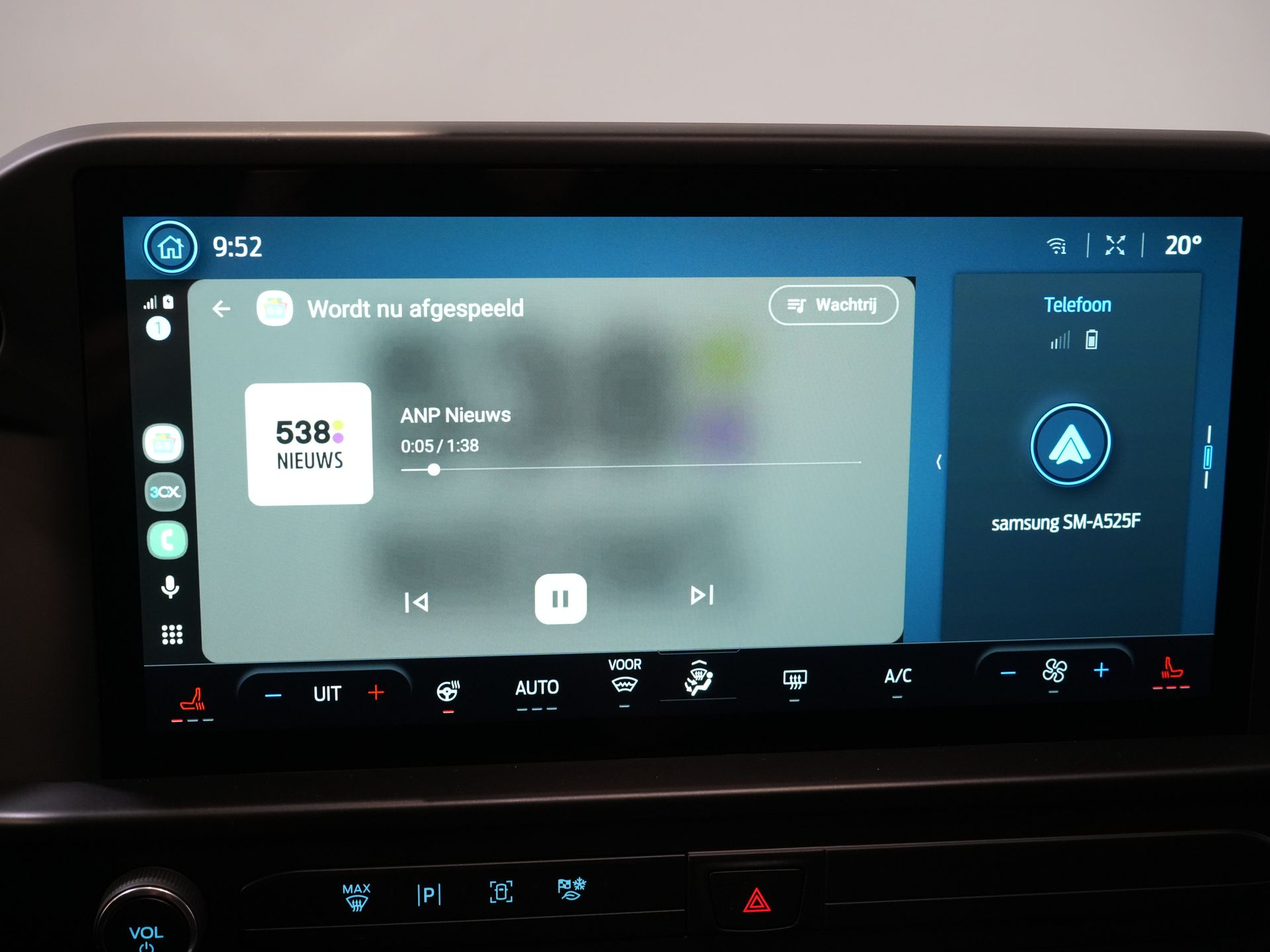 Ford E-Transit Custom Trasporto passeggeri 320 km WLTP L2 Combi/ 9 posti/ LED/ Riscaldamento autonomo/ Sedili riscaldati/ Volante riscaldato/ CarPlay/ Telecamera/ Climatizzatore/ PDC/ Cruise control