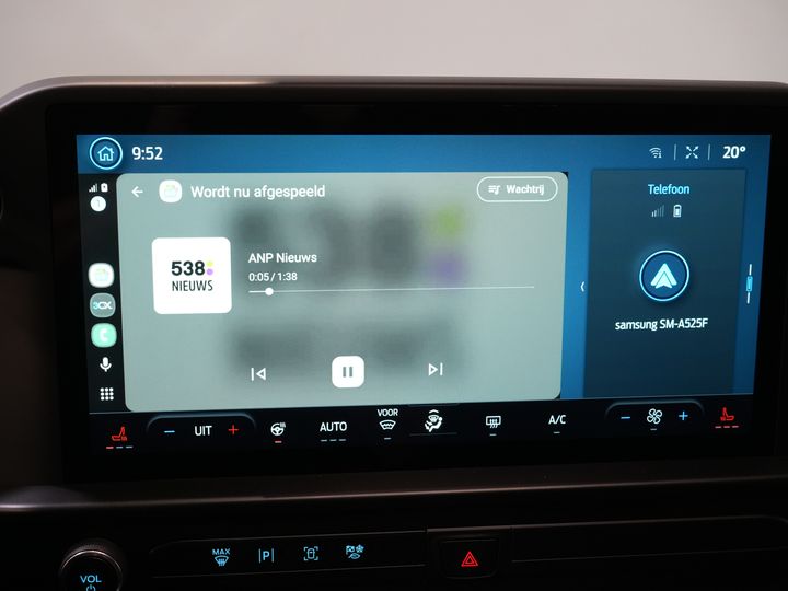 Ford E-Transit Custom Trasporto passeggeri 320 km WLTP L2 Combi/ 9 posti/ LED/ Riscaldamento autonomo/ Sedili riscaldati/ Volante riscaldato/ CarPlay/ Telecamera/ Climatizzatore/ PDC/ Cruise control