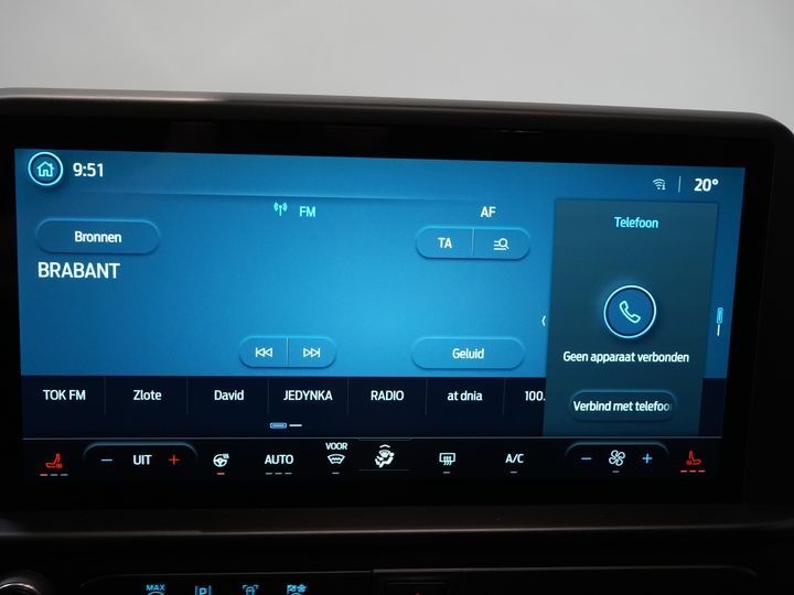 Ford E-Transit Custom Trasporto passeggeri 320 km WLTP L2 Combi/ 9 posti/ LED/ Riscaldamento autonomo/ Sedili riscaldati/ Volante riscaldato/ CarPlay/ Telecamera/ Climatizzatore/ PDC/ Cruise control