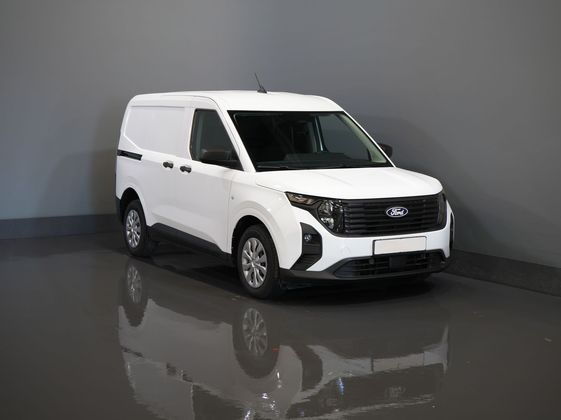 Ford Transit Courier Van 1.0 Trend 100 KM BENZYNA BPM GRATIS! Gwarancja 05-2029/ Carplay/ Virtual Cockpit/ Airco/ Cruise