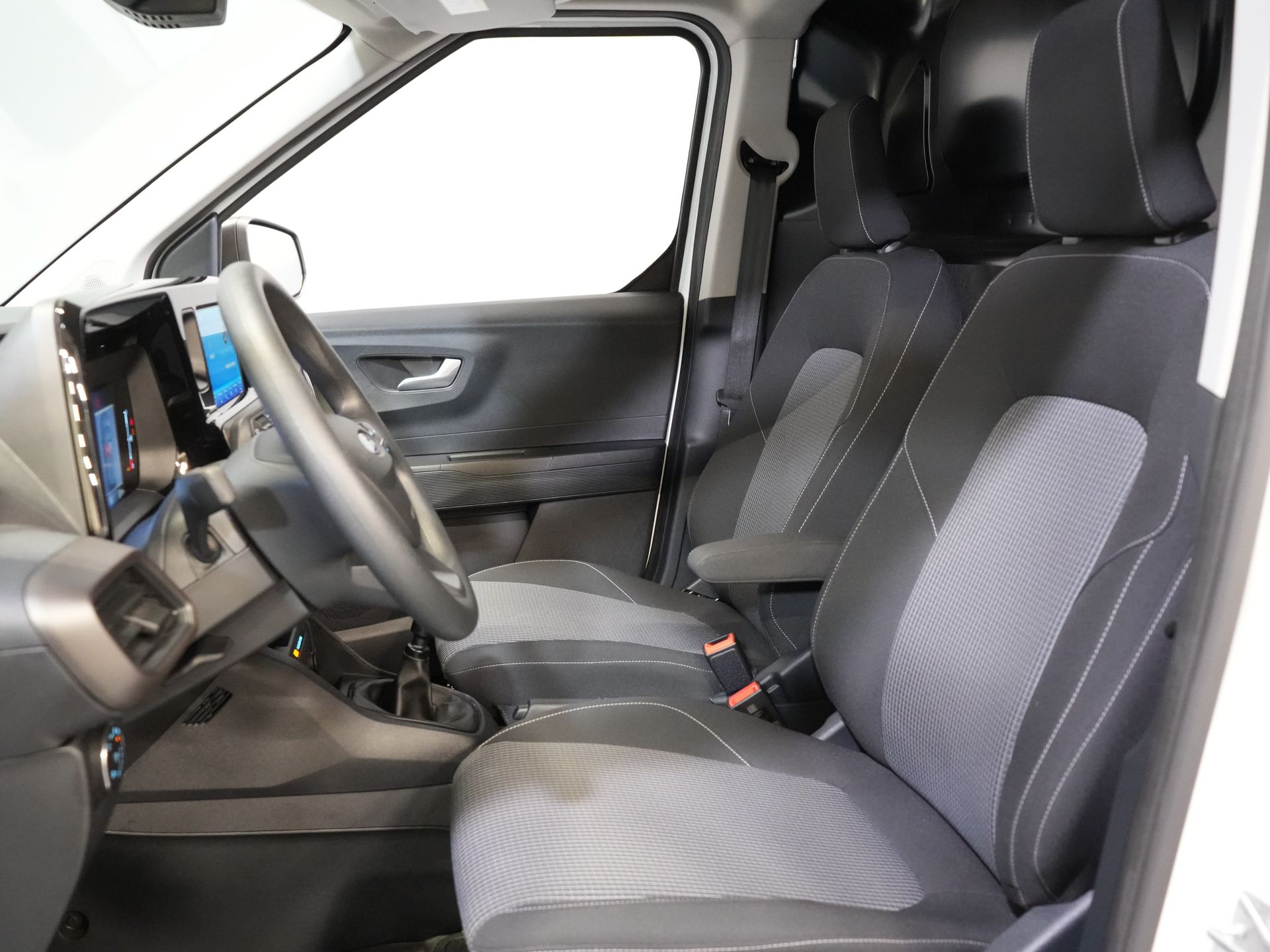 Ford Transit Courier Van 1.0 Trend 100 KM BENZYNA BPM GRATIS! Gwarancja 05-2029/ Carplay/ Virtual Cockpit/ Airco/ Cruise