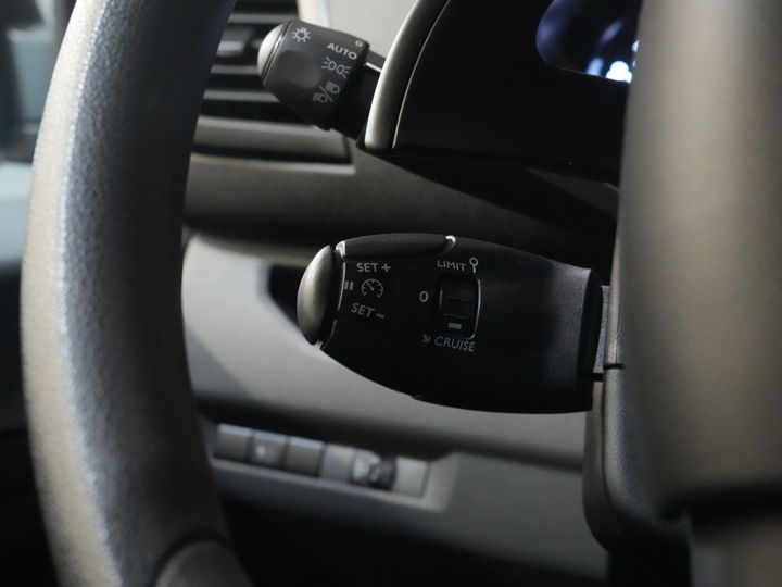 Fiat Scudo Van 2.0 MJ 145 KM Aut. L3 Wnętrze/ Ogrzewanie postojowe/ Ogrzewanie siedzeń/ Tempomat/ Klimatyzacja/ Hak holowniczy
