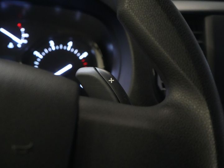 Fiat Scudo Van 2.0 MJ 145 KM Aut. L3 Wnętrze/ Ogrzewanie postojowe/ Ogrzewanie siedzeń/ Tempomat/ Klimatyzacja/ Hak holowniczy