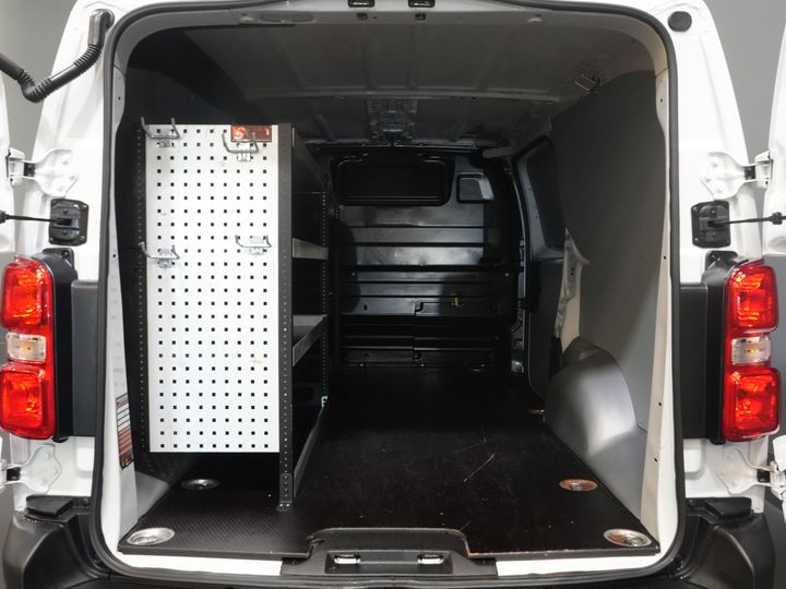 Fiat Scudo Van 2.0 MJ 145 KM Aut. L3 Wnętrze/ Ogrzewanie postojowe/ Ogrzewanie siedzeń/ Tempomat/ Klimatyzacja/ Hak holowniczy